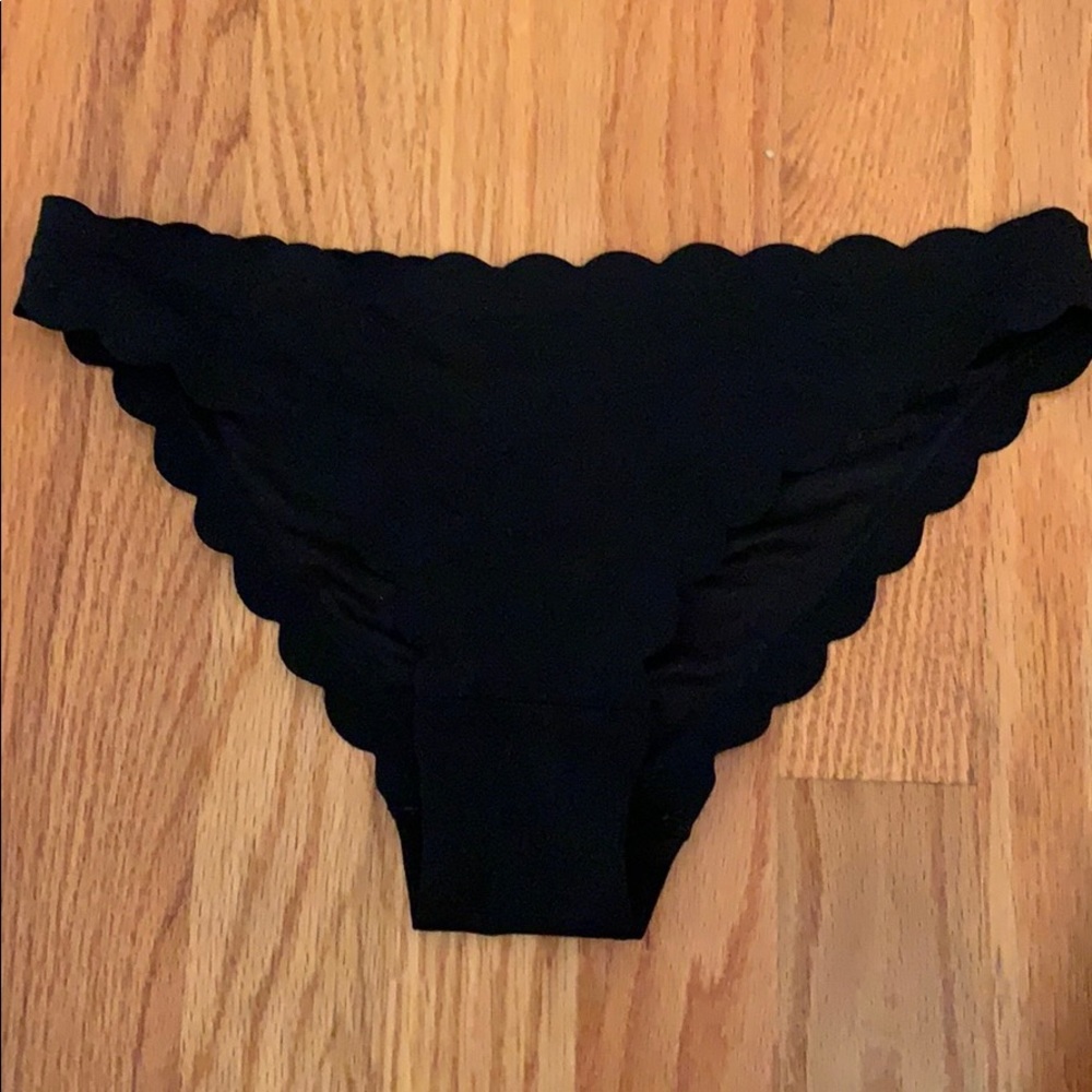H&M black bikini bottoms